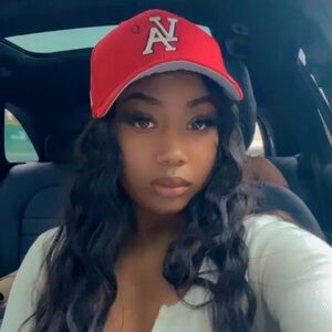 Meet your Posher, Daisha